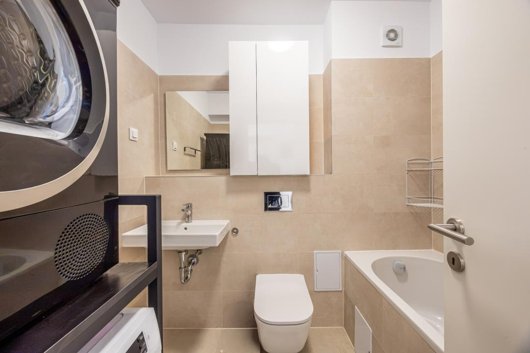 Vânzare apartament cu 3 camere, decomandat, Casa Nobel – Zona Tractorul