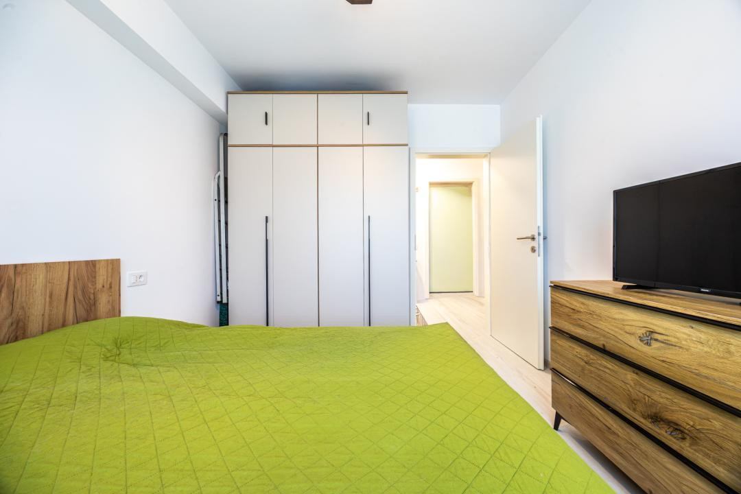 Vânzare apartament cu 3 camere, decomandat, Casa Nobel – Zona Tractorul