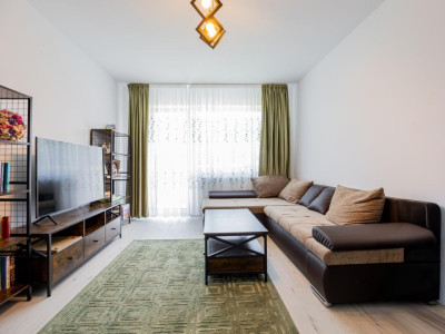 Vânzare apartament cu 3 camere, decomandat, Casa Nobel – Zona Tractorul
