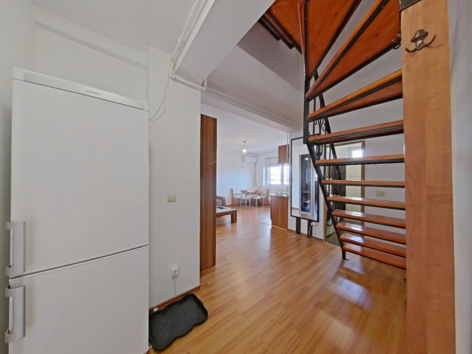 Închiriere apartament cu 2 camere, mobilat si utilat - strada 13 Decembrie