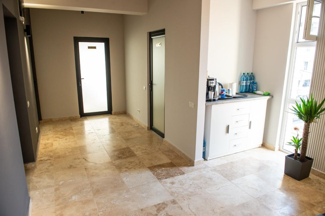 Birouri moderne de închiriat – complet mobilate și echipate