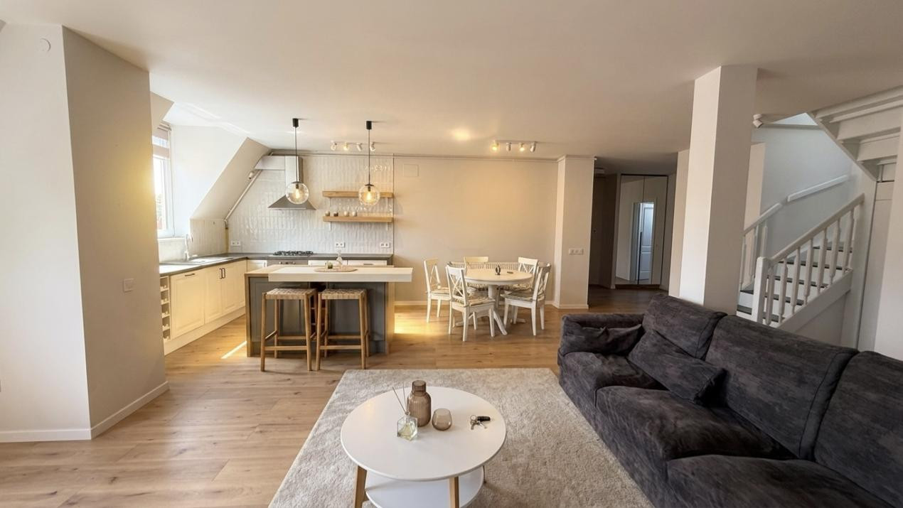 Penthouse superb pe 2 niveluri - Zona Semicentrala 