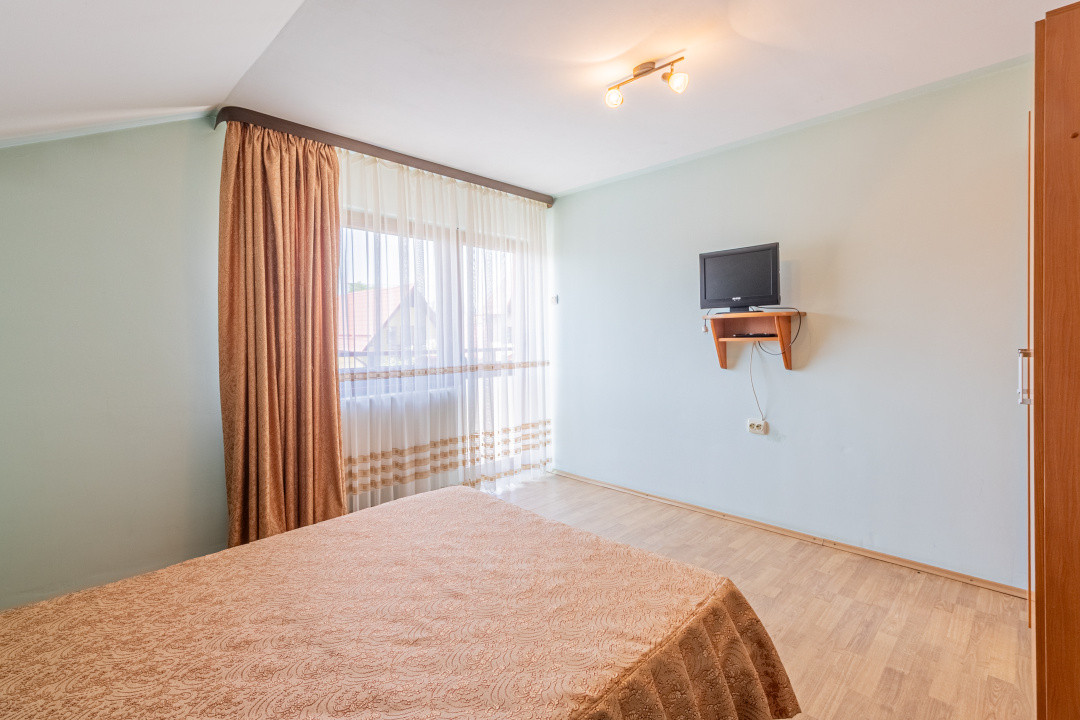 Casă cu potențial turistic în Râșnov, singur in curte, Comision 0%