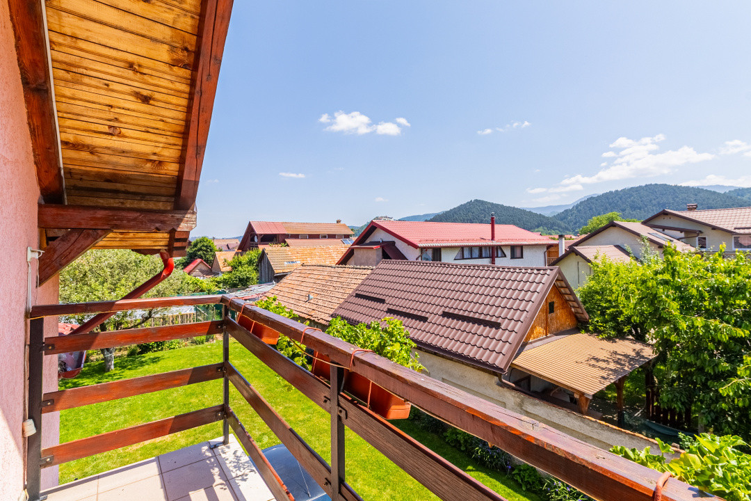 Pensiune, casa sau ambele? Proprietate unică în Râșnov, Brasov, Comision 0%