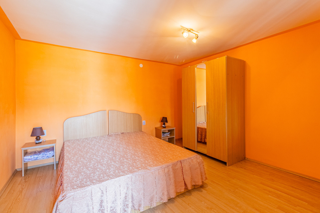 Pensiune, casa sau ambele? Proprietate unică în Râșnov, Brasov, Comision 0%