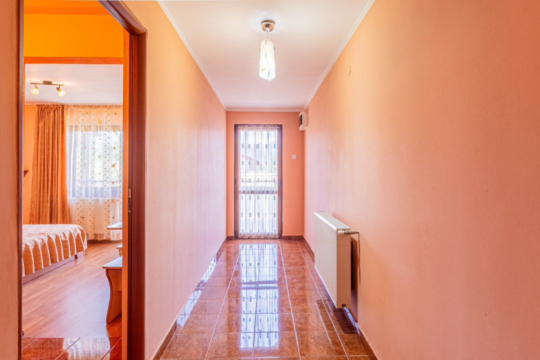Pensiune, casa sau ambele? Proprietate unică în Râșnov, Brasov, Comision 0%