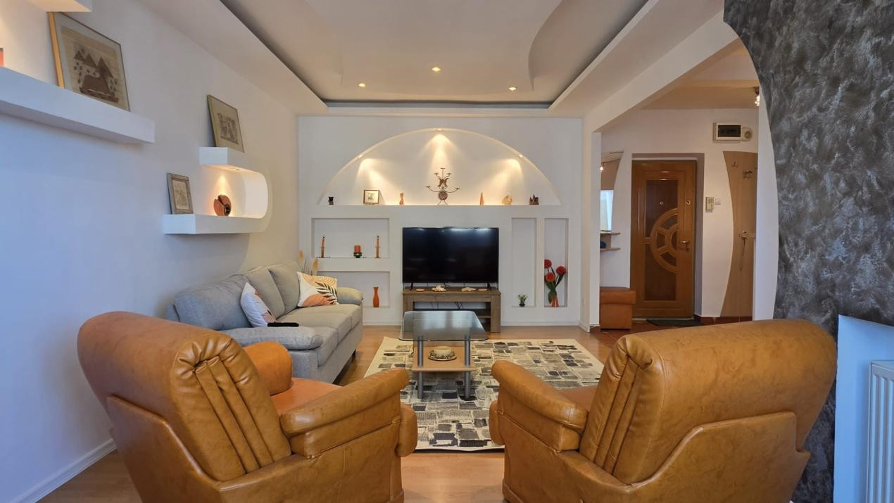 Apartament 3 camere,Brasov