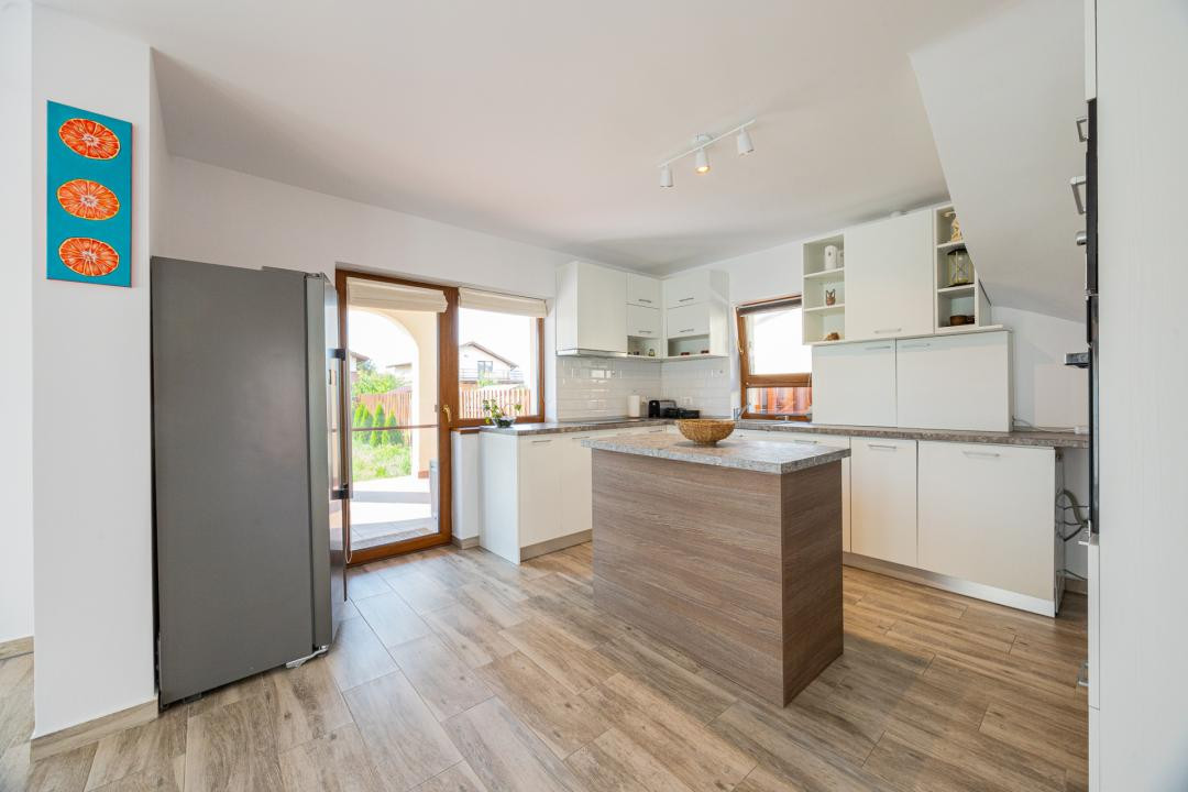 Casa la cheie, 500 mp teren – Cristian – 0% comision