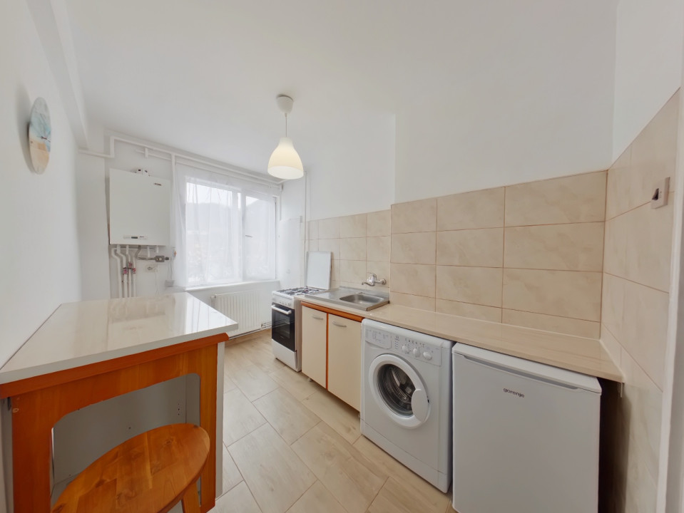 Apartament 2 camere, Ultracentral, aproape de centre universitare