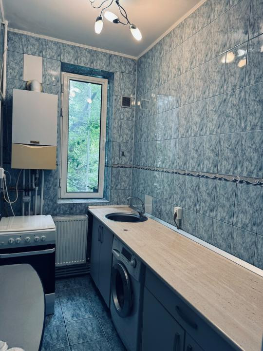 Apartament cu 2 camere decomandat in Centru, Piata Unirii!!
