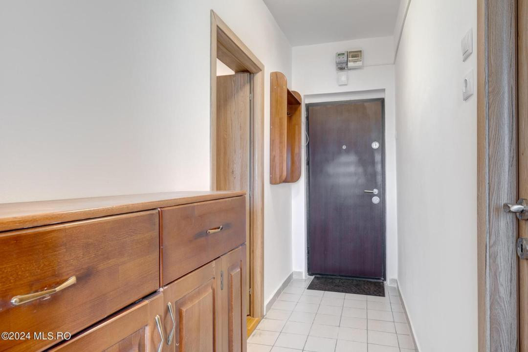 Apartament 2 camere, de inchiriat la doar 240m de statia de metrou 1 Decembrie 1