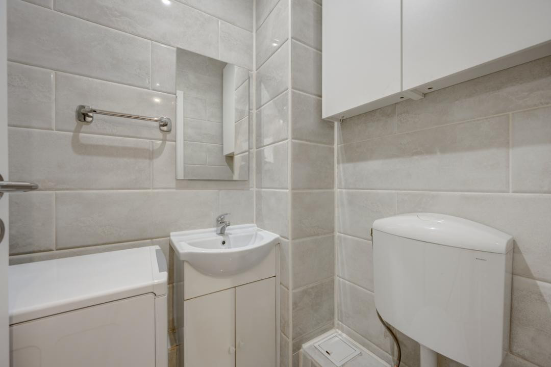 Apartament 4 camere, renovat, nemobilat | Lacul Tei 