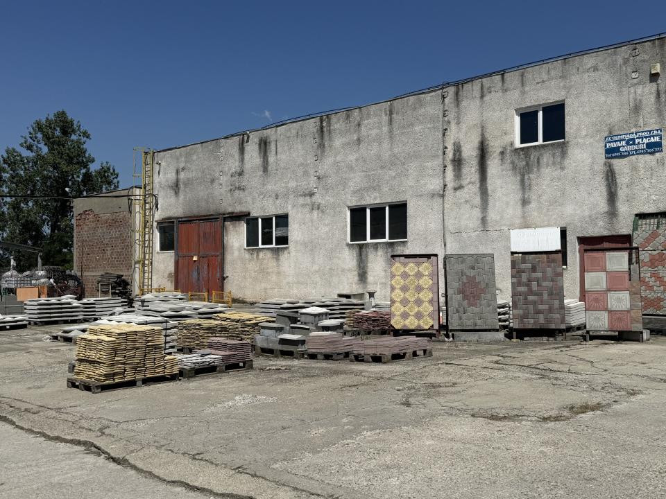 Hala industriala Uzina 2 cu teren betonat de 4500 mp