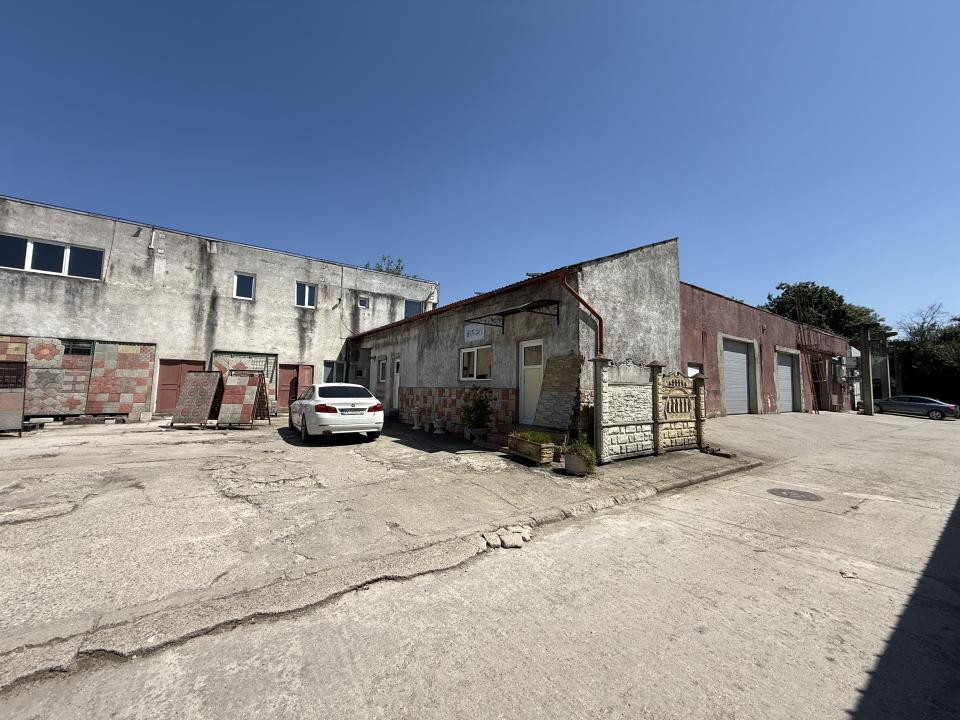 Hala industriala Uzina 2 cu teren betonat de 4500 mp