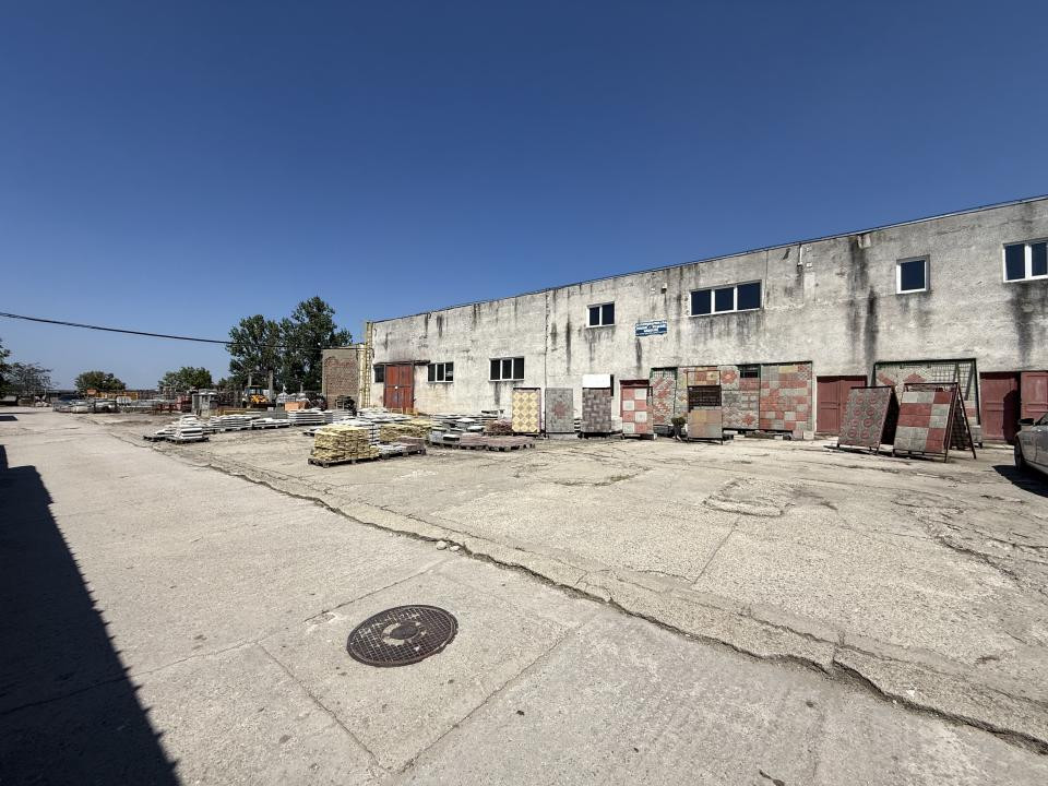 Hala industriala Uzina 2 cu teren betonat de 4500 mp