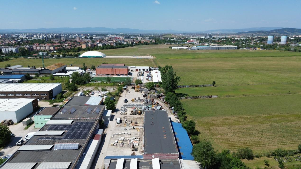 Hala industriala Uzina 2 cu teren betonat de 4500 mp