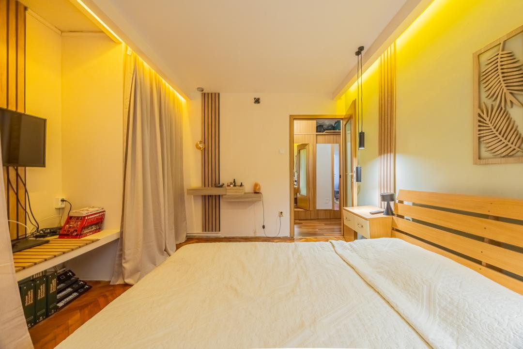 Apartament 3 camere, structură generoasă, Răcădău - Penny