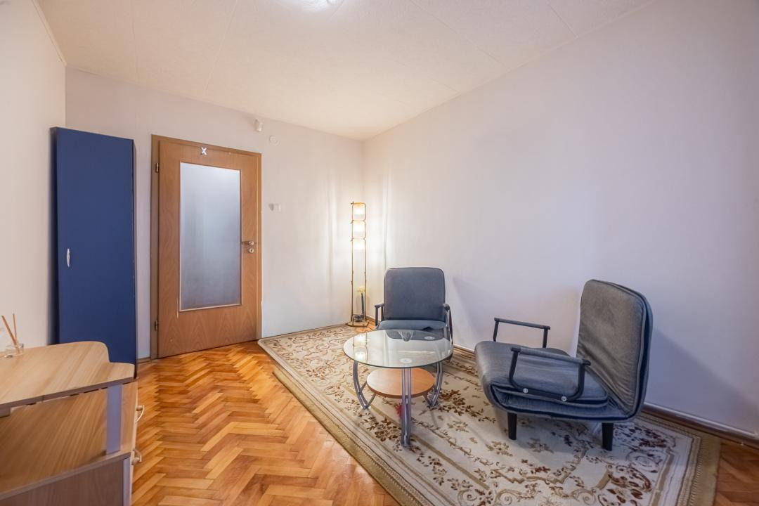Apartament 3 camere, structură generoasă, Răcădău - Penny