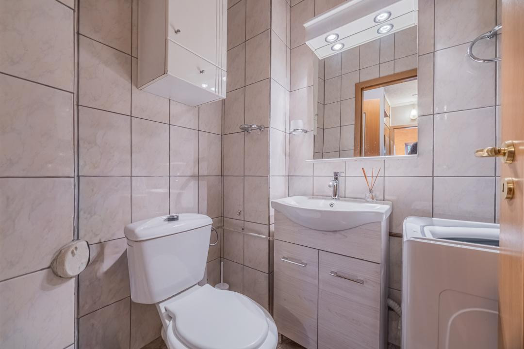 Apartament 3 camere, structură generoasă, Răcădău - Penny