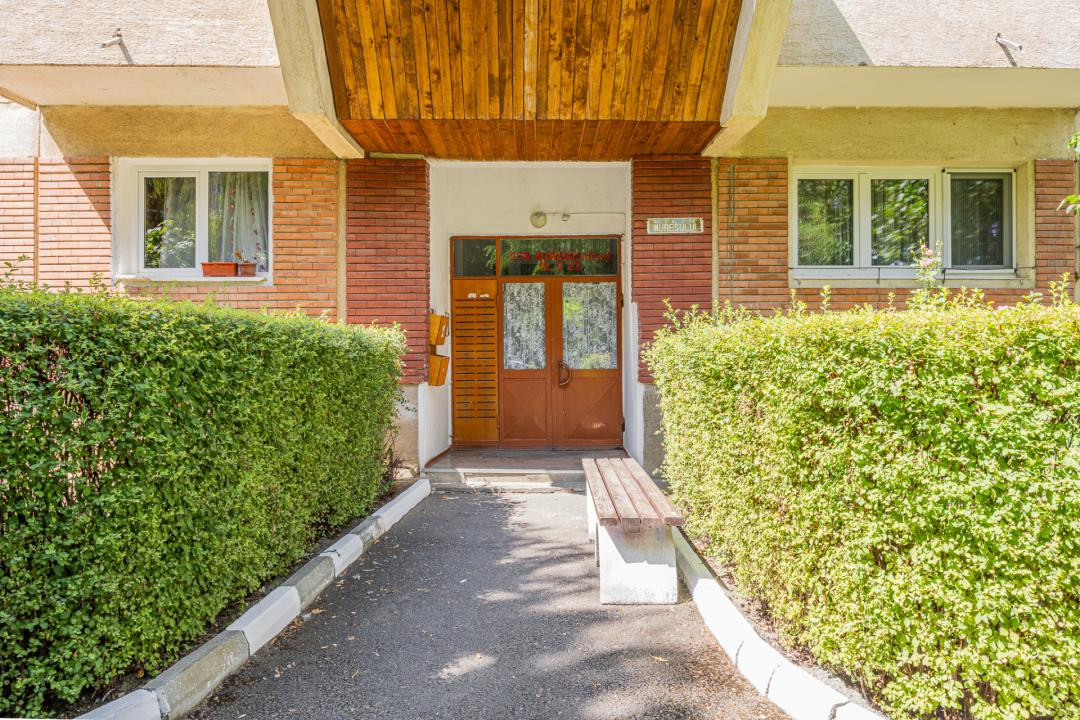 Apartament 3 camere, structură generoasă, Răcădău - Penny