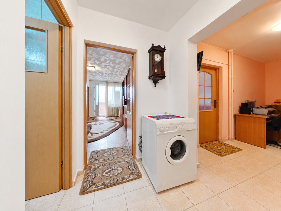 Închiriere apartament cu 2 camere, mobilat și utilat - Strada 13 Decembrie