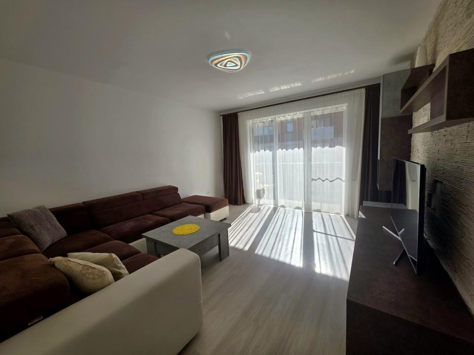 Apartament cu 2 camere cu boxa + loc de parcare 