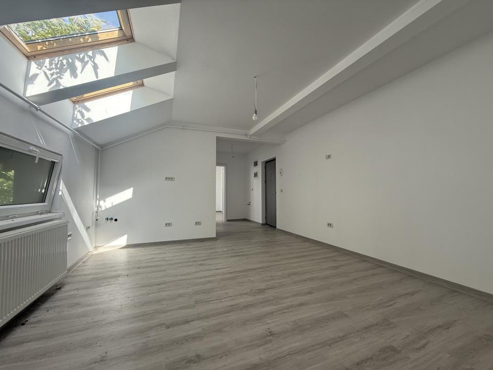 Apartament - 3 camere, bloc nou  Stupini