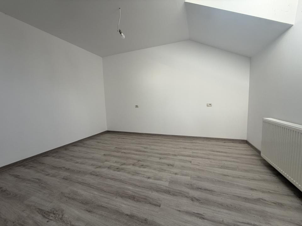 Apartament - 3 camere, bloc nou  Stupini