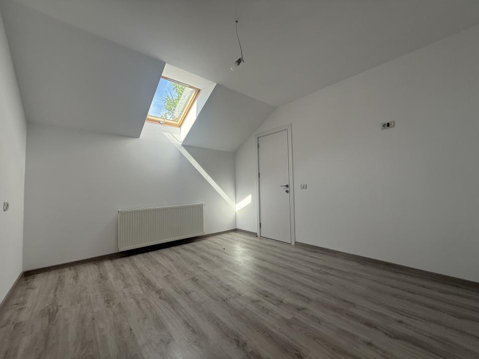 Apartament - 3 camere, bloc nou  Stupini