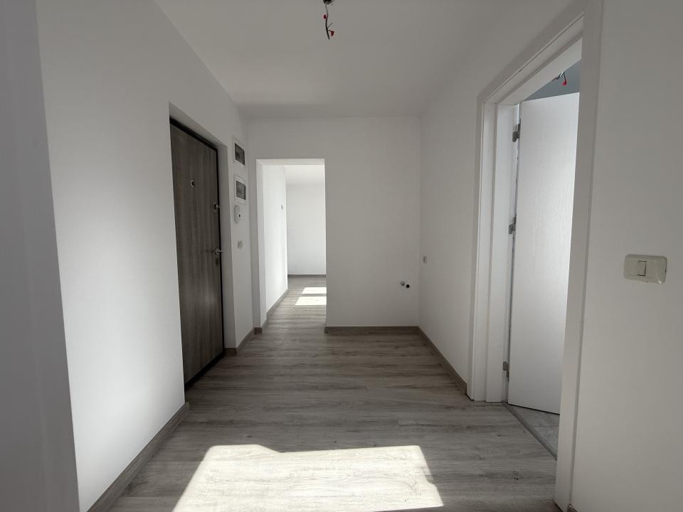 Apartament - 2 camere tip Studio, bloc nou  Stupini