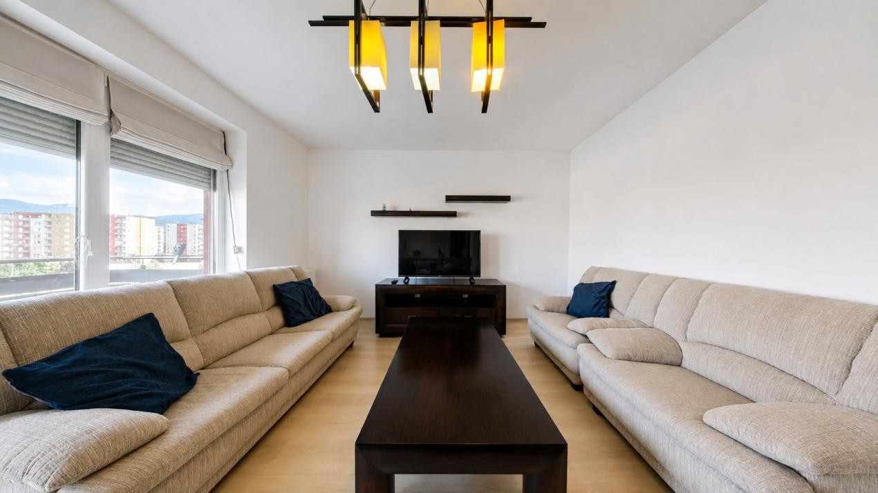 De inchiriat, apartament 3 camere, luminos, spatios, Comision 0%