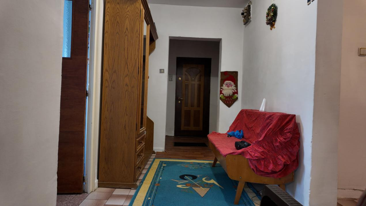Închiriere apartament 3 camere, mobilat și utilat - zona Răcădău
