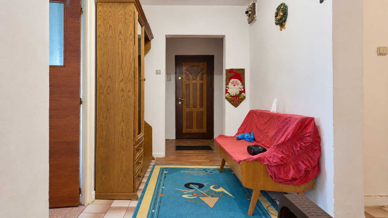 Închiriere apartament 3 camere, mobilat și utilat - zona Răcădău