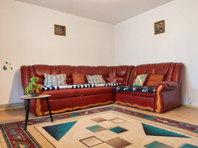 Închiriere apartament 3 camere, mobilat și utilat - zona Răcădău