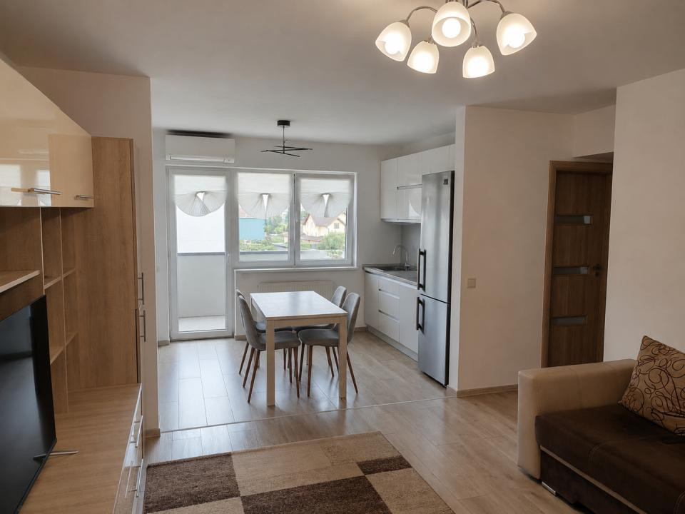Apartament 3 camere | 2 băi | 2 balcoane de 8 mp | parcare |  vedere spre munți 