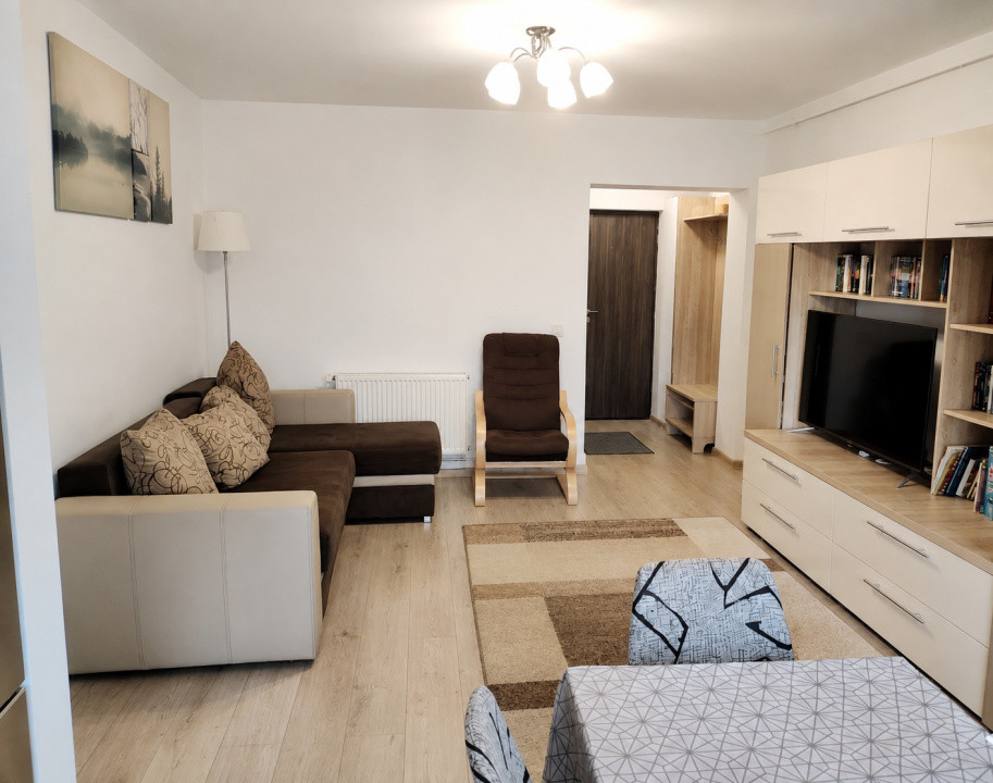 Apartament 3 camere | 2 băi | 2 balcoane de 8 mp | parcare |  vedere spre munți 