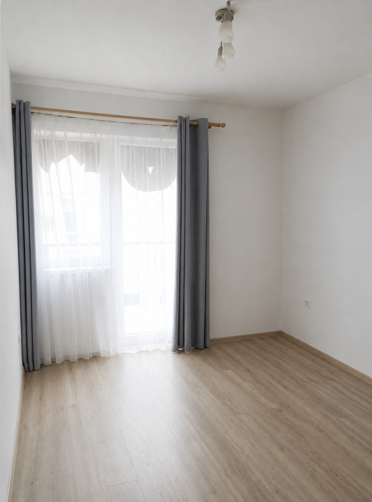 Apartament 3 camere | 2 băi | 2 balcoane de 8 mp | parcare |  vedere spre munți 