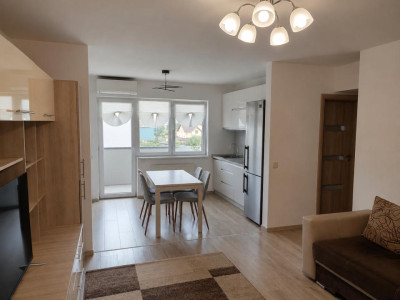 Apartament 3 camere | 2 băi | 2 balcoane de 8 mp | parcare |  vedere spre munți 