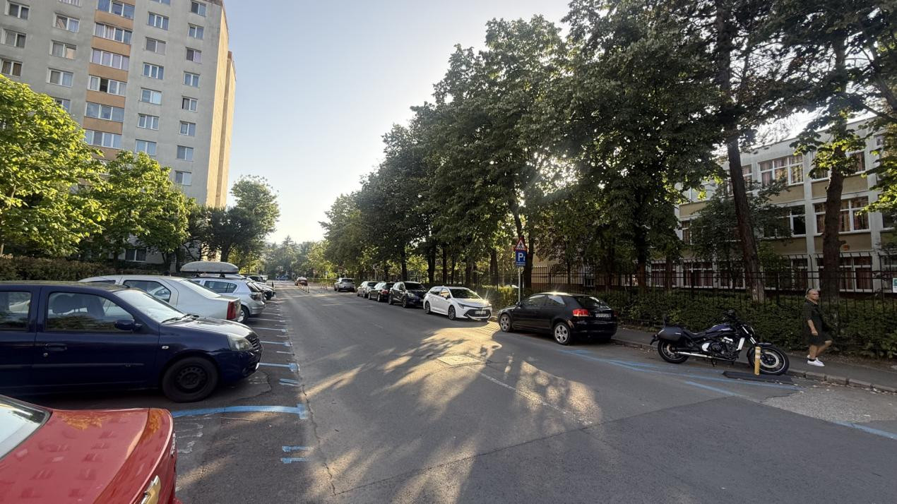 Apartament 3 camere decomandat | Astra – Piața Astra | Str. Venus nr. 2