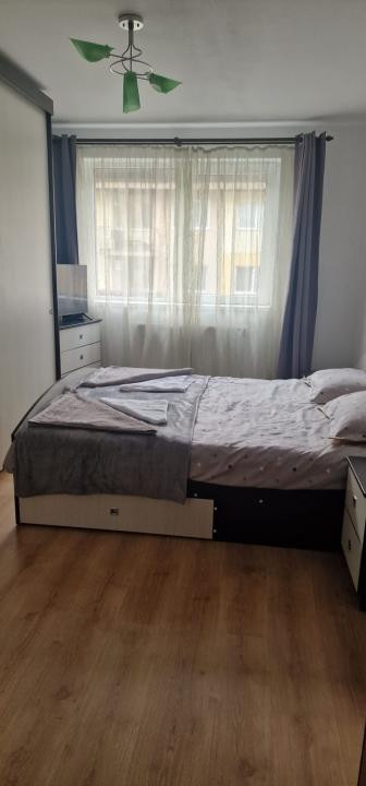 Apartament 3 camere decomandat | 77 mp | 2 dormitoare | 2 băi | Etaj 2 