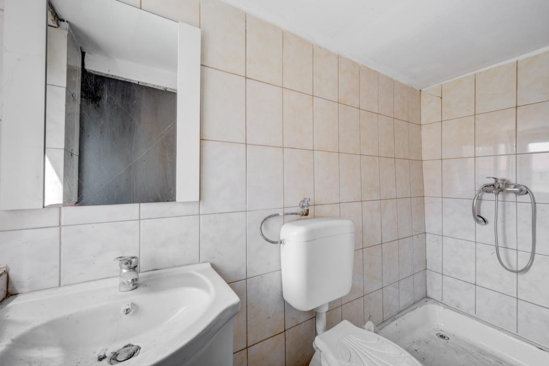 Apartament casa, 3 camere, ultracentral, Izvorul Rece