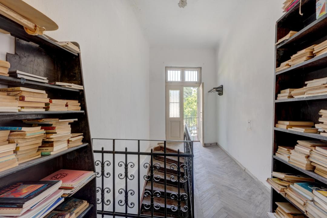 Apartament casa, 3 camere, ultracentral, Izvorul Rece