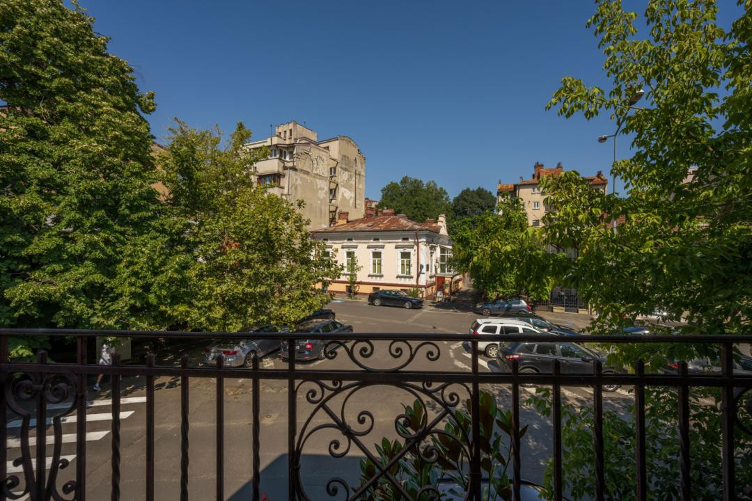 Apartament casa, 3 camere, ultracentral, Izvorul Rece