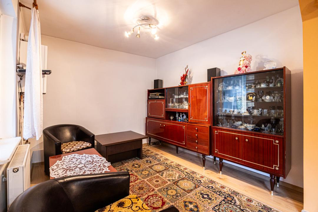 Cernatu, casă cu teren de 1000 mp