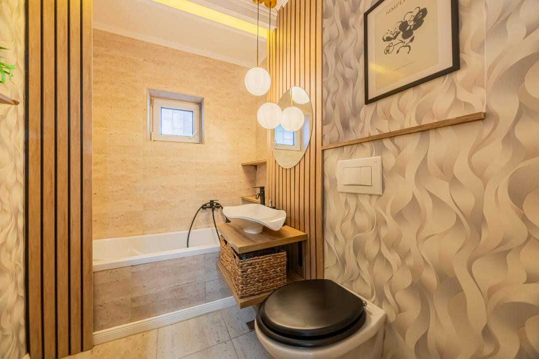 Apartament 3 camere, structură generoasă, Răcădău - Penny