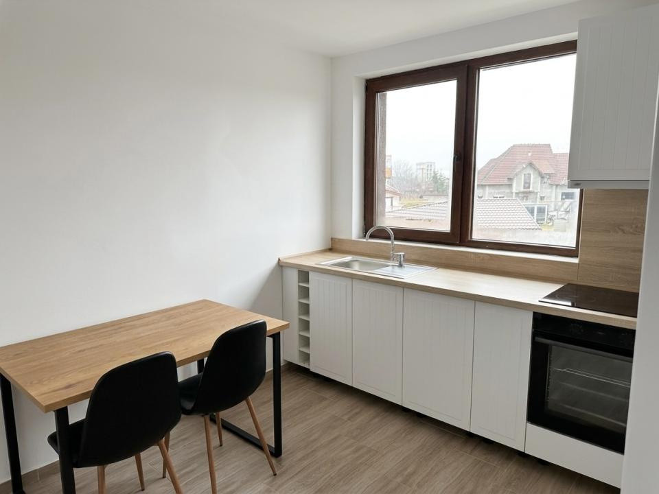 Apartament decomandat de închiriat în Codlea | 82 mp utili | Parcare - bloc nou
