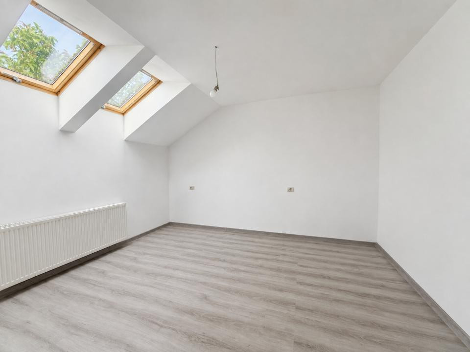 Apartament - 3 camere, bloc nou  Stupini