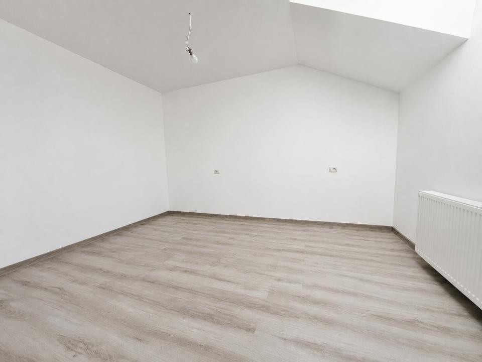 Apartament - 3 camere, bloc nou  Stupini