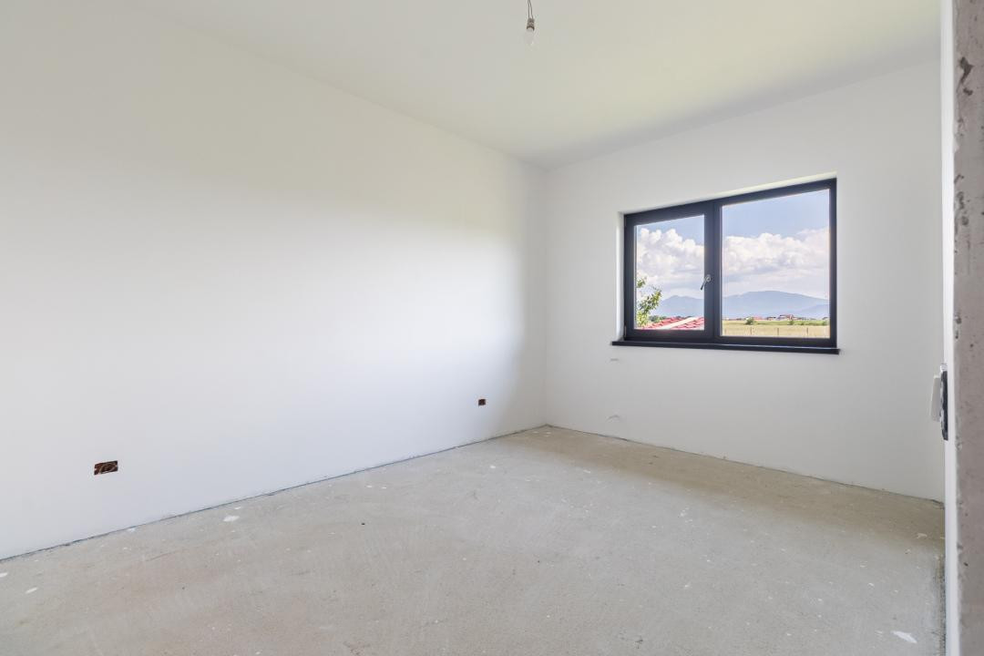 Casa, singur in curte,Sanpetru, Brasov, Comision 0%