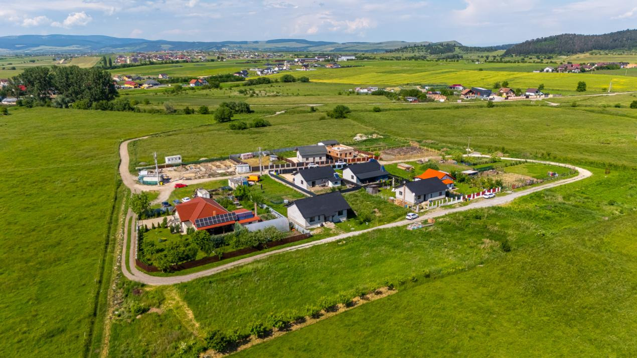 Casa, singur in curte,Sanpetru, Brasov, Comision 0%